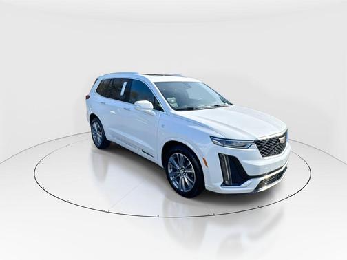 2025 Cadillac XT6 Premium Luxury FWD