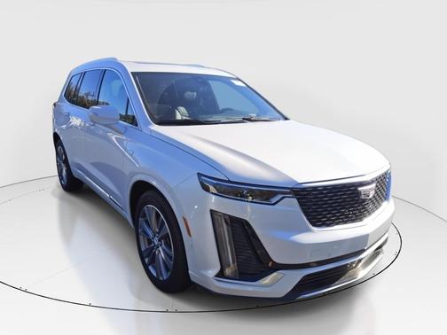 2025 Cadillac XT6 Premium Luxury FWD