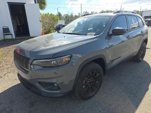 2023 Jeep Cherokee Altitude