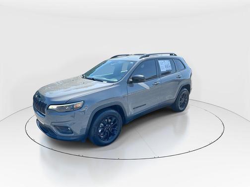 Sting-Gray Clearcoat 2023 Jeep Cherokee Altitude