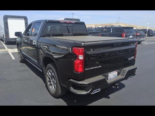 Black 2024 Chevrolet Silverado 1500 High Country