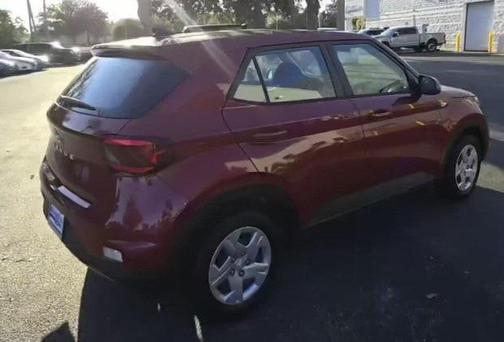 2020 Hyundai VENUE SE