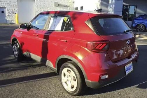 2020 Hyundai VENUE SE