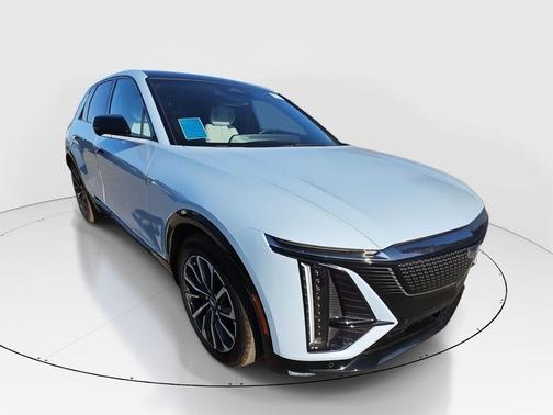 Nimbus Metallic 2024 Cadillac LYRIQ Sport