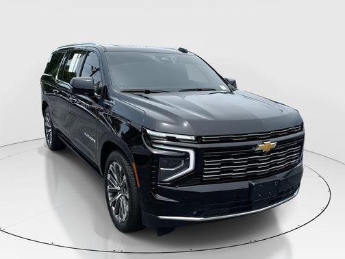 Black 2025 Chevrolet Suburban 4WD High Country