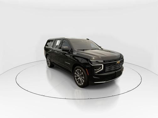 Black 2025 Chevrolet Suburban 4WD High Country