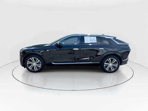 Stellar Black Metallic 2025 Cadillac LYRIQ Luxury