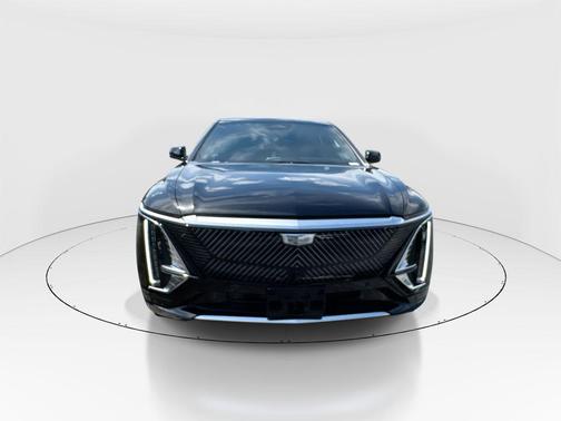 Stellar Black Metallic 2025 Cadillac LYRIQ Luxury