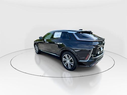 Stellar Black Metallic 2025 Cadillac LYRIQ Luxury
