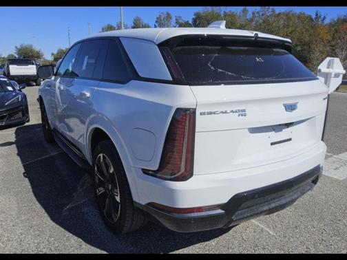 2025 Cadillac Escalade IQ Sport 2