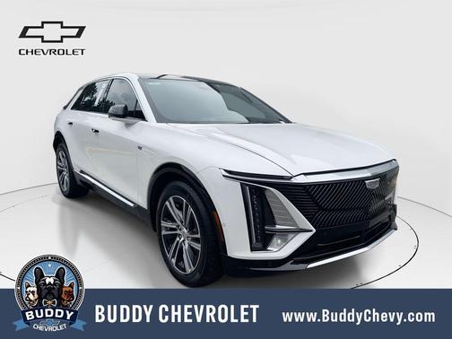 Crystal White Tricoat 2025 Cadillac LYRIQ Luxury