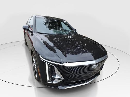 Stellar Black Metallic 2024 Cadillac LYRIQ Luxury