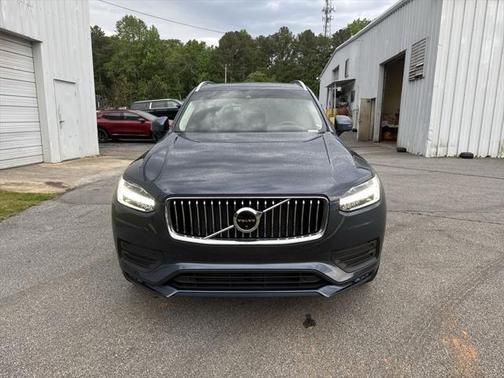 2022 Volvo XC90 T5 Momentum