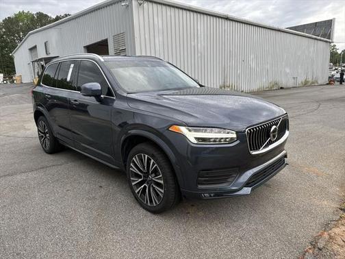 2022 Volvo XC90 T5 Momentum