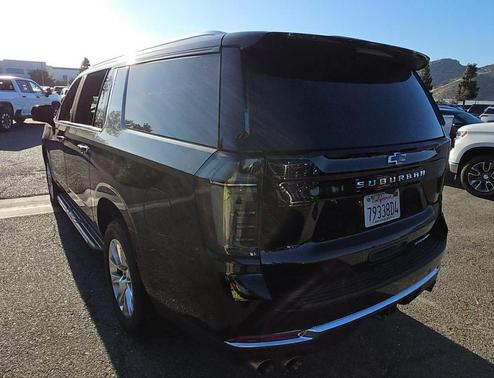 Black 2025 Chevrolet Suburban Premier