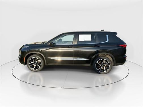 2023 Mitsubishi Outlander SE Black Edition S-AWC