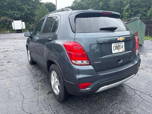 Shadow Gray Metallic 2022 Chevrolet Trax LT