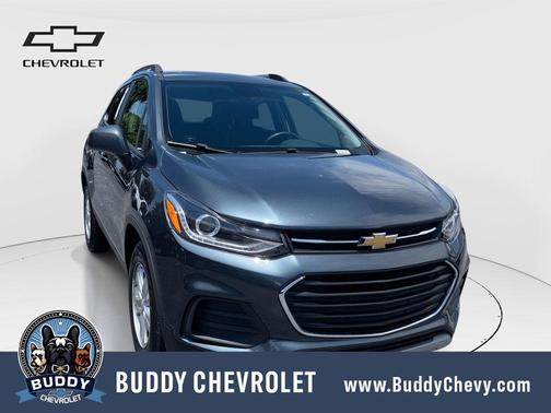 Shadow Gray Metallic 2022 Chevrolet Trax LT