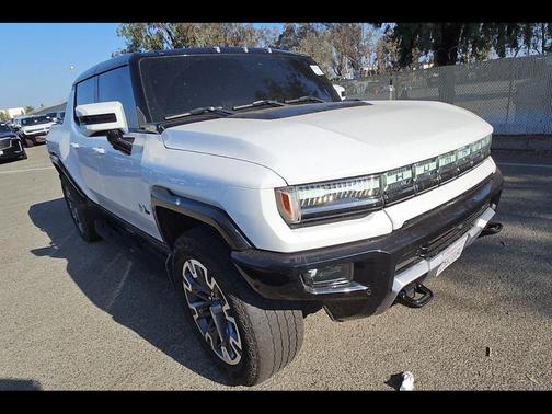 Interstellar White 2024 GMC HUMMER EV Pickup 3X