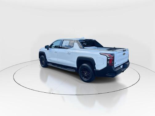 Summit White 2025 Chevrolet Silverado EV LT