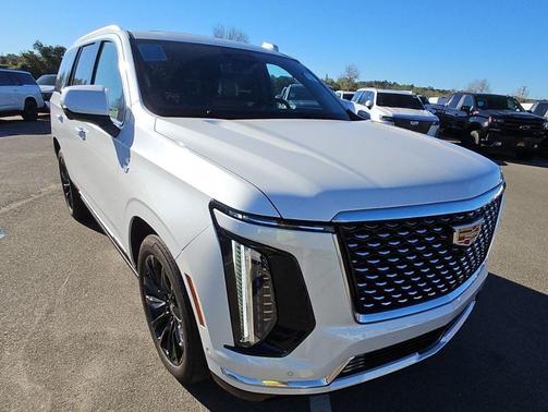 Crystal White Tricoat 2025 Cadillac Escalade Premium Luxury
