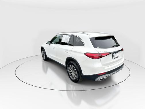 Polar White 2025 Mercedes-Benz GLC 300 4MATIC