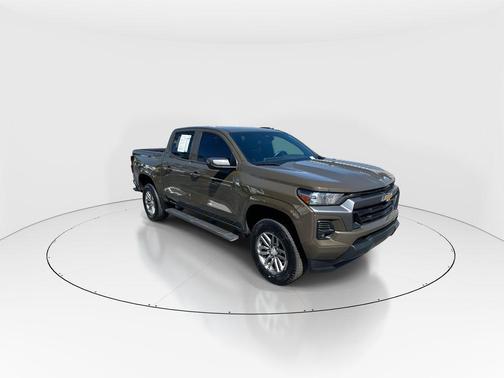 Harvest Bronze Metallic 2023 Chevrolet Colorado LT