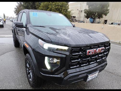 Onyx Black 2024 GMC Canyon Elevation