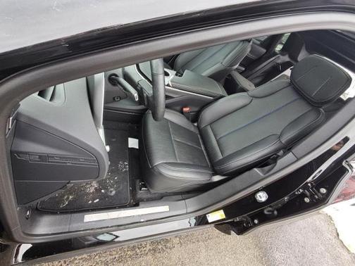 Stellar Black Metallic 2025 Cadillac LYRIQ Sport