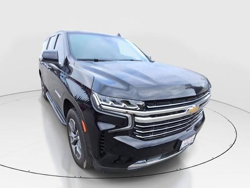 Black 2024 Chevrolet Suburban LT