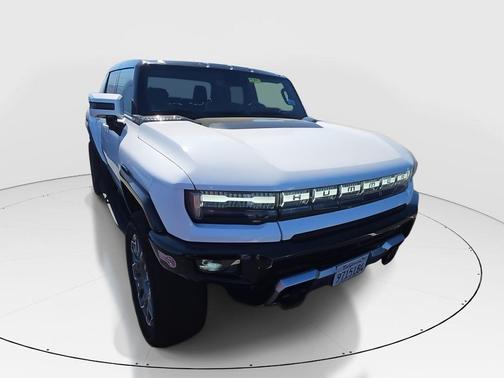 Interstellar White 2025 GMC HUMMER EV Pickup 3X