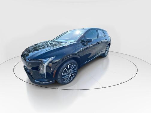 2025 Cadillac OPTIQ Sport 2 AWD