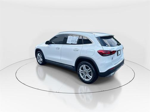 2021 Mercedes-Benz GLA 250 Base 4MATIC