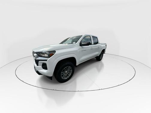 Summit White 2026 Chevrolet Colorado LT
