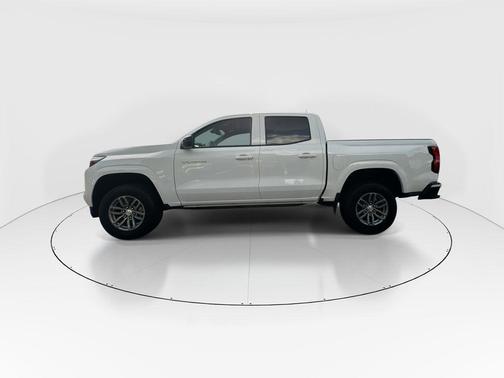 Summit White 2026 Chevrolet Colorado LT