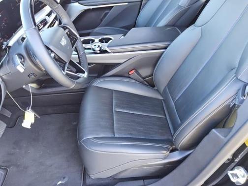 Stellar Black Metallic 2024 Cadillac LYRIQ Luxury