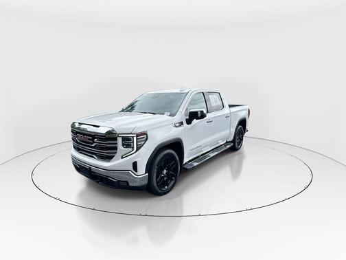 Summit White 2023 GMC Sierra 1500 SLT