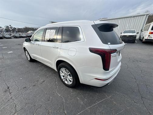 2023 Cadillac XT6 Luxury FWD