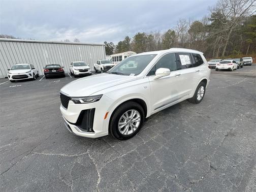 2023 Cadillac XT6 Luxury FWD