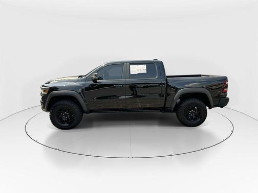 Diamond Black Crystal Pearlcoat 2023 RAM 1500 TRX