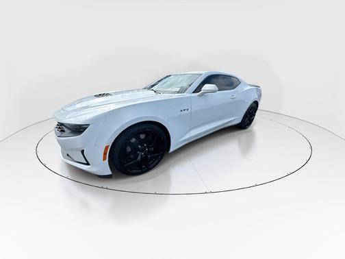 2022 Chevrolet Camaro RWD Coupe LT1