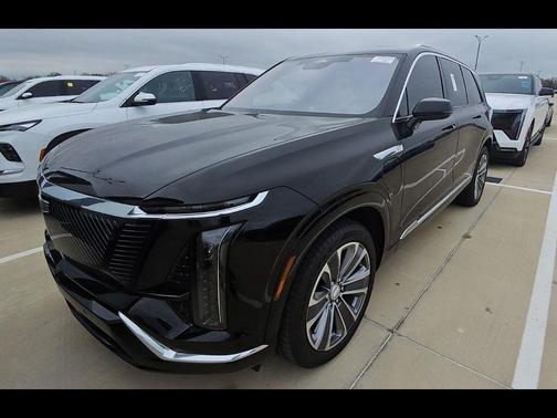 Stellar Black Metallic 2026 Cadillac VISTIQ Luxury