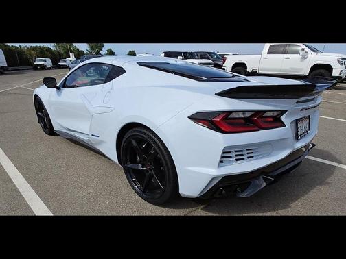 Ceramic Matrix Gray Metallic 2024 Chevrolet Corvette E-Ray RWD Coupe 3LZ