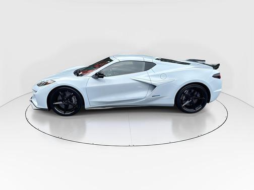 Ceramic Matrix Gray Metallic 2024 Chevrolet Corvette E-Ray RWD Coupe 3LZ