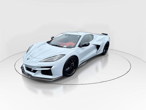 Ceramic Matrix Gray Metallic 2024 Chevrolet Corvette E-Ray RWD Coupe 3LZ