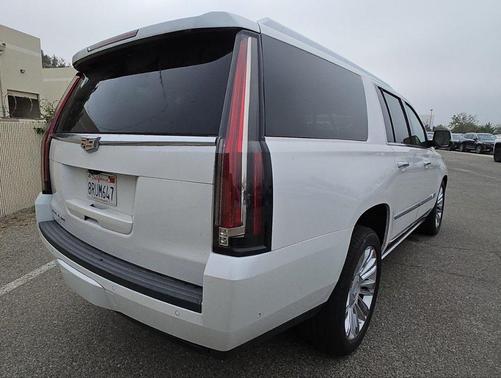 Crystal White Tricoat 2020 Cadillac Escalade ESV Platinum