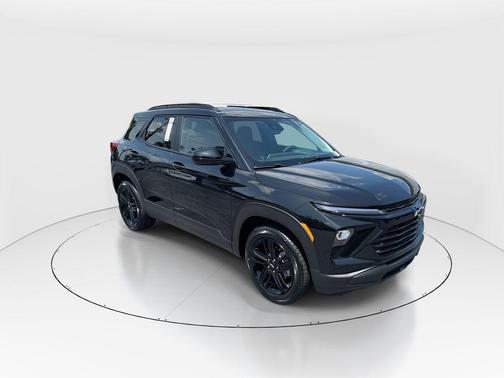 Mosaic Black Metallic 2026 Chevrolet Trailblazer LT