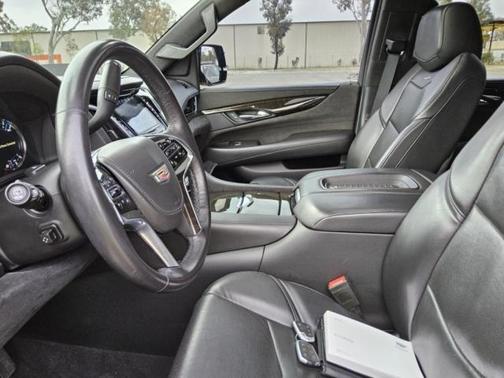 2020 Cadillac Escalade Platinum