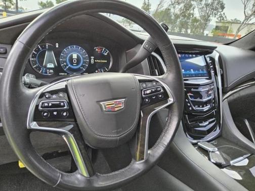 2020 Cadillac Escalade Platinum