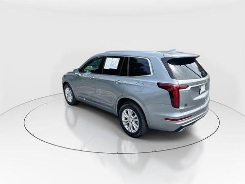 Argent Silver Metallic 2024 Cadillac XT6 Luxury FWD
